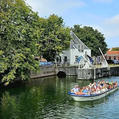 Holiday home Vakantie-ouddorp Ouddorp