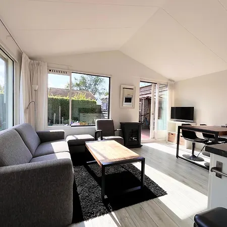 Vakantie-ouddorp 펜션 *